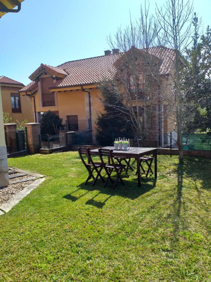 Hinojedo Chalet Playa Del Sable מראה חיצוני תמונה
